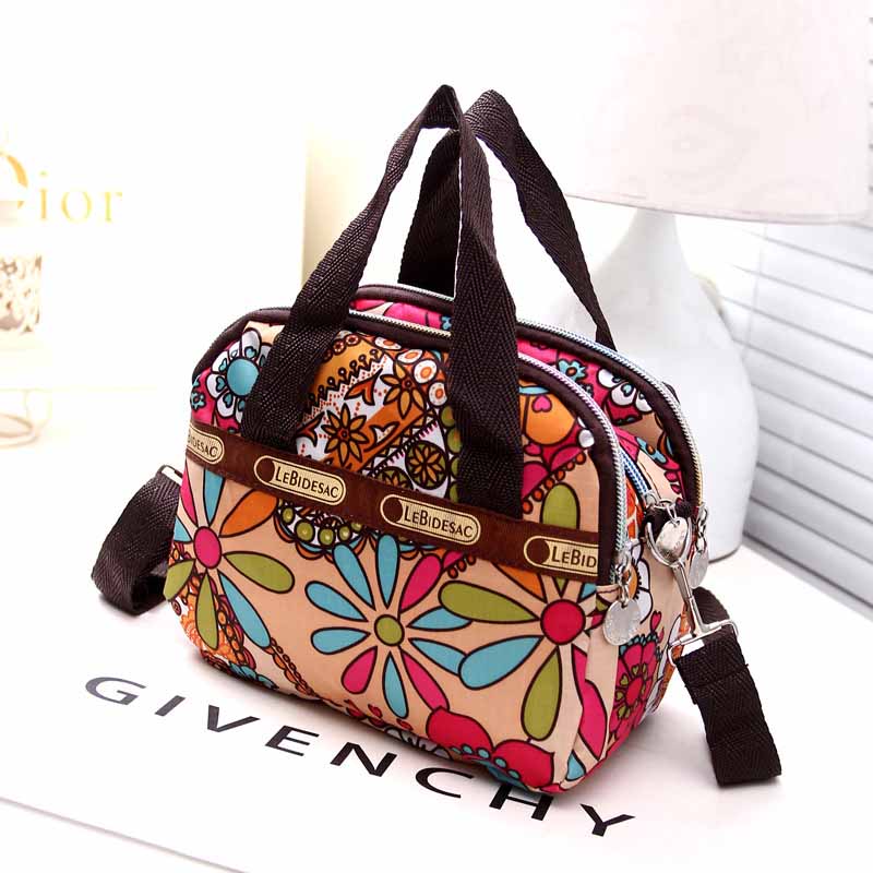 2022 Summer New Multi-layer Handbag