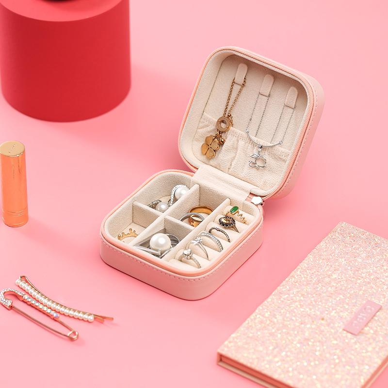 Exquisite jewelry storage box